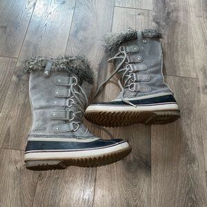 Sorel women’s boots 8.5 excellent condition